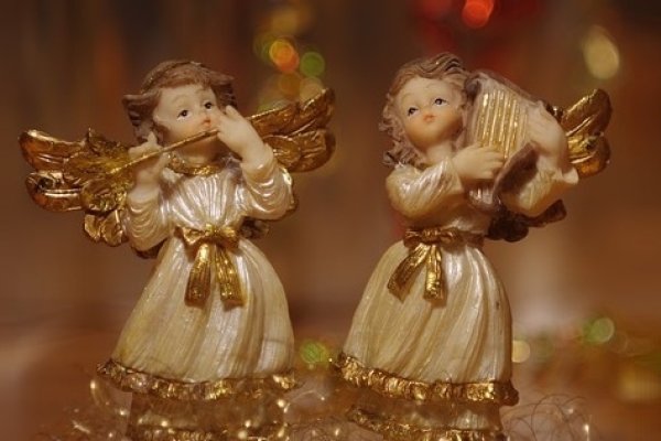 12月24日，平安夜与圣诞的序曲。-红迪亚