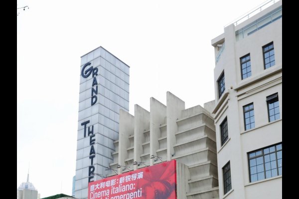 意大利女孩名字Chiara，含义与清晰的光明相关-红迪亚