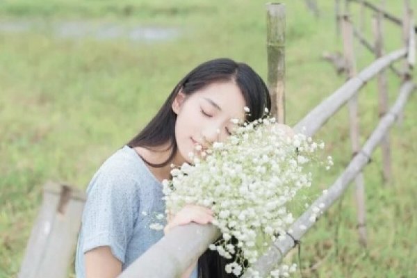 阳光活力女生网名-红迪亚