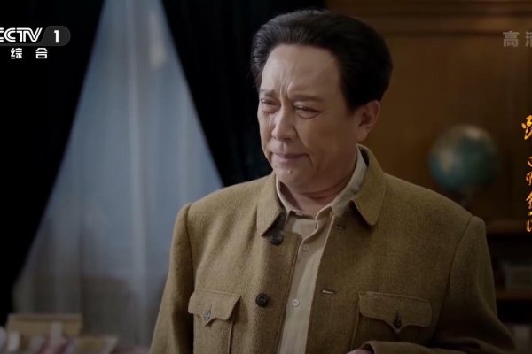 一声令下三军随，生肖虎为王。-红迪亚