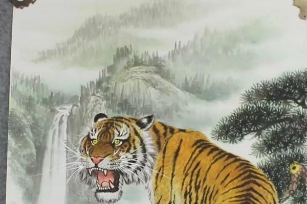 一往无前大无畏，生肖虎称雄。-红迪亚