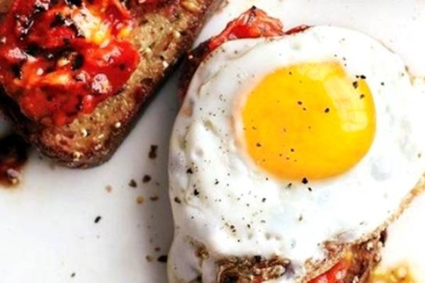 一箭双雕打一生肖是鸡-红迪亚