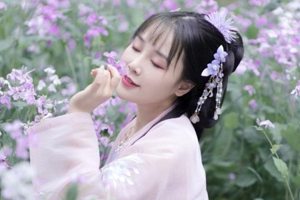 中国风网名精选，墨梅幽香、倾城之恋、清风明月、岁月静好等诗意盎然昵称-红迪亚