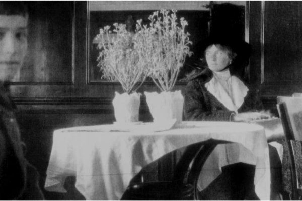 自由之人与昵称之美-红迪亚